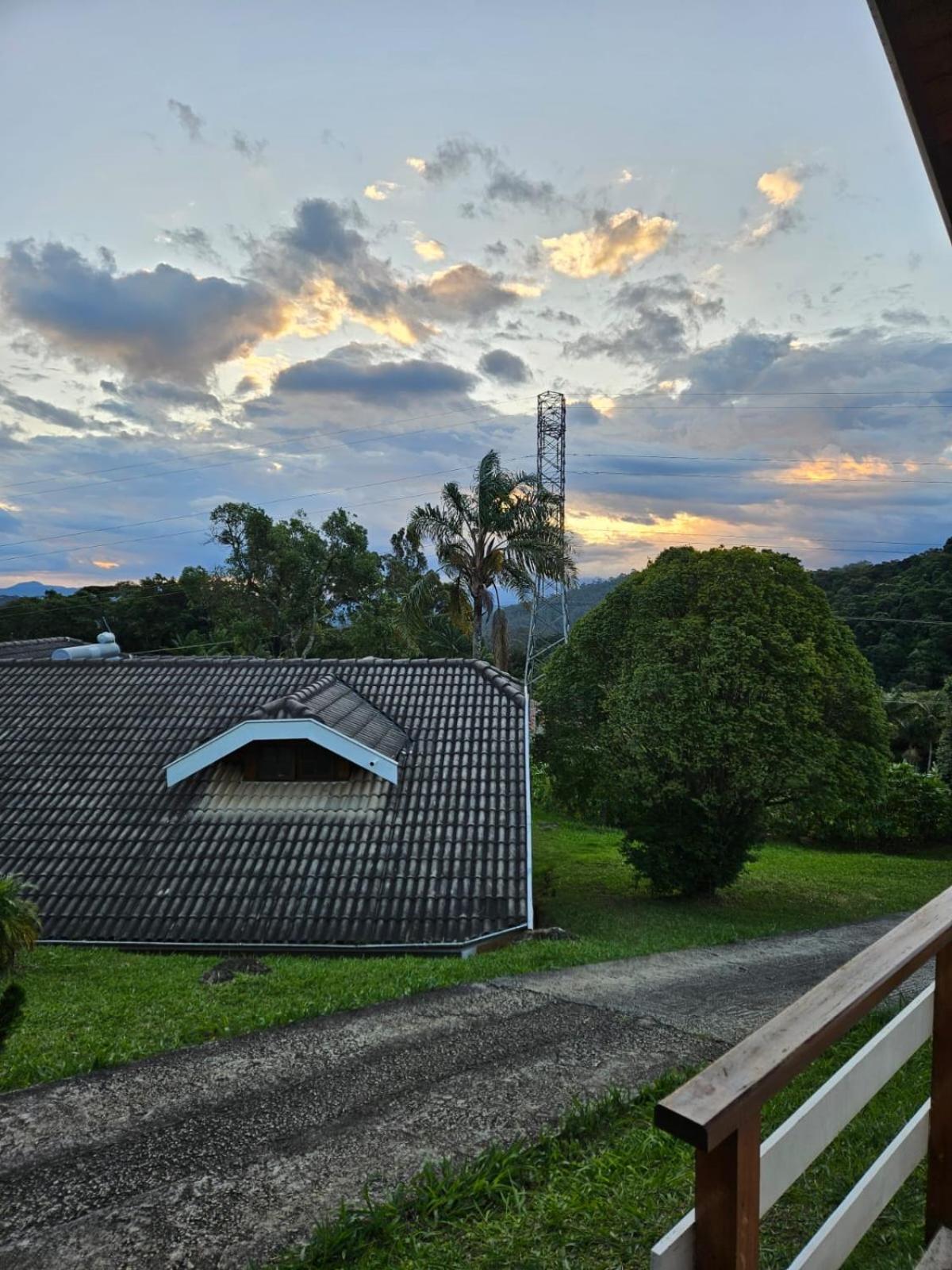 Chale Amanhecer Hotel Santo Antonio do Pinhal Bagian luar foto