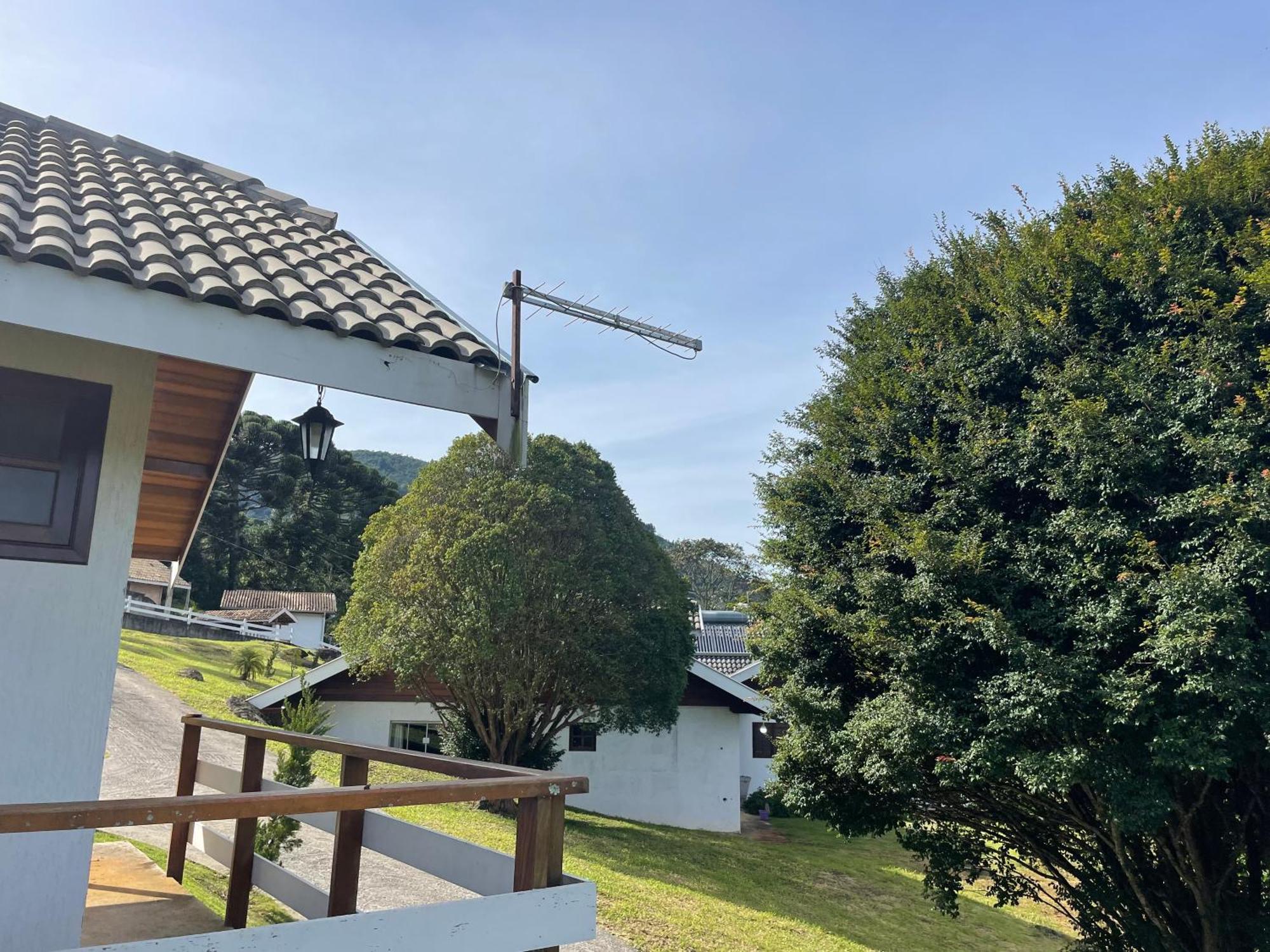 Chale Amanhecer Hotel Santo Antonio do Pinhal Bagian luar foto
